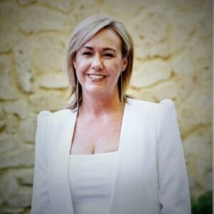Dana Wallace-Campbell Chief Marketing Officer VisAbility